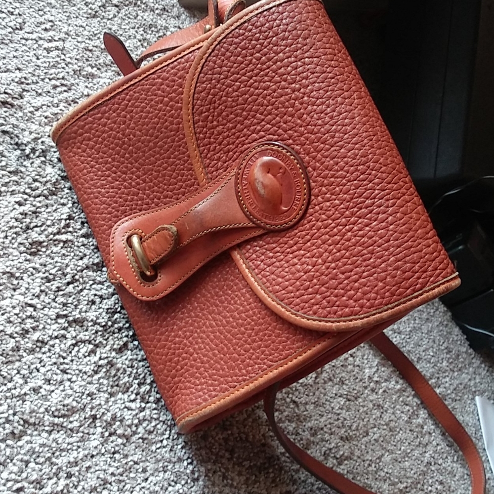 Dooney & Bourke vintage crossbody